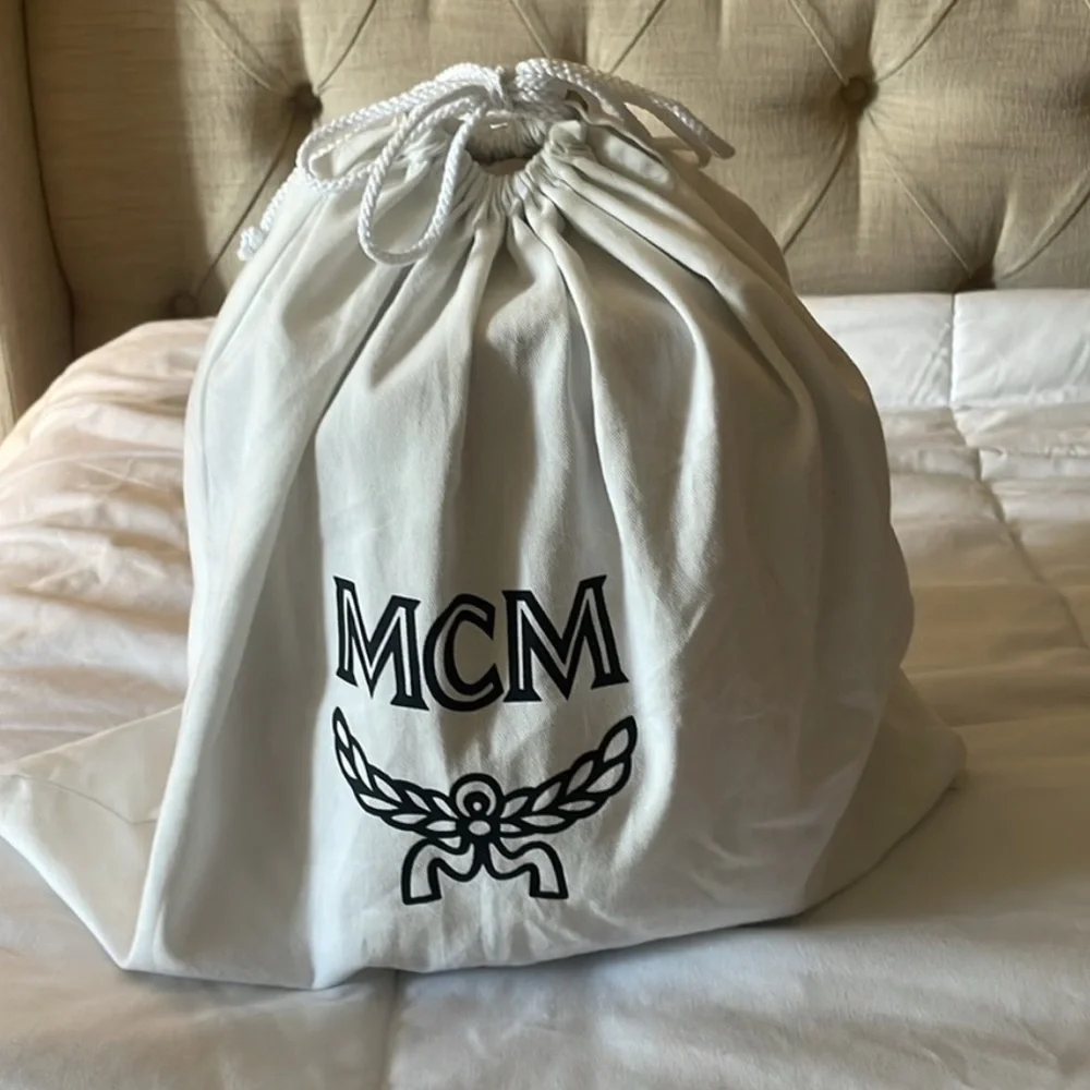 MCM backpack - Picture 5 of 5